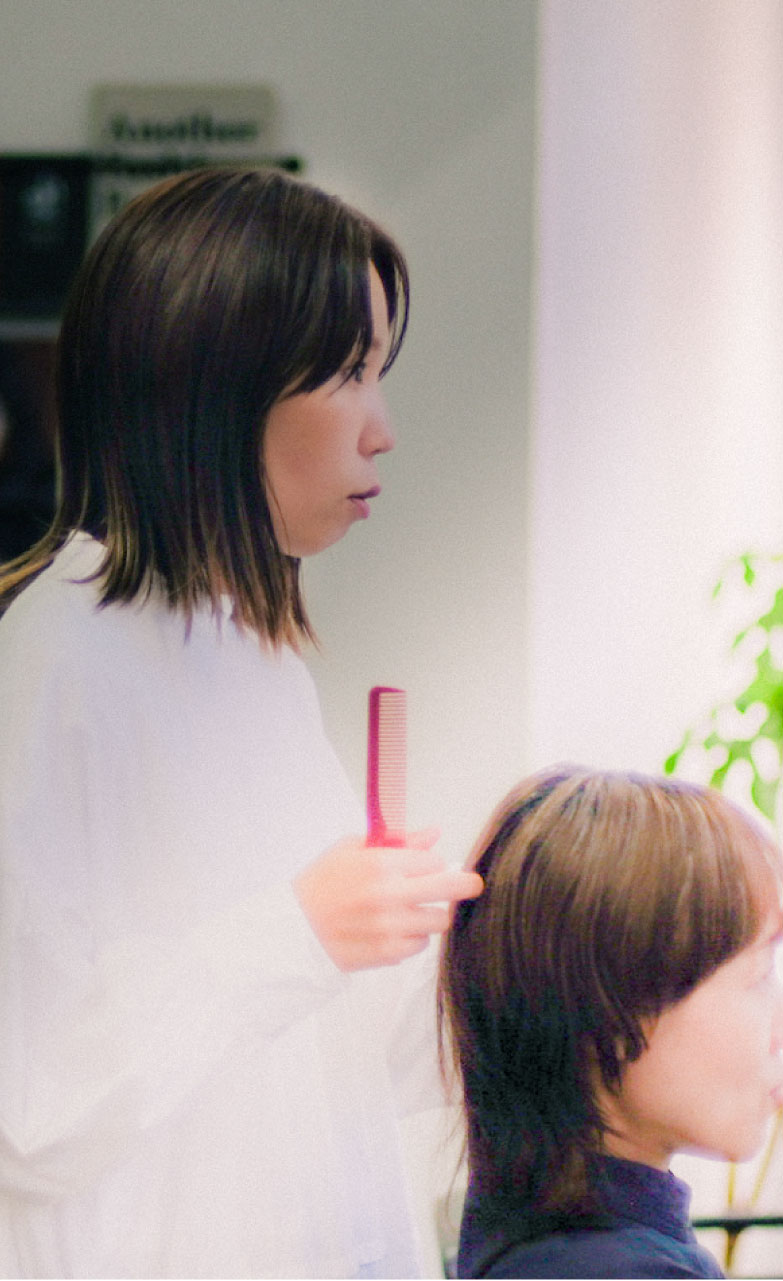 大人女性の髪と頭皮を専門にケア